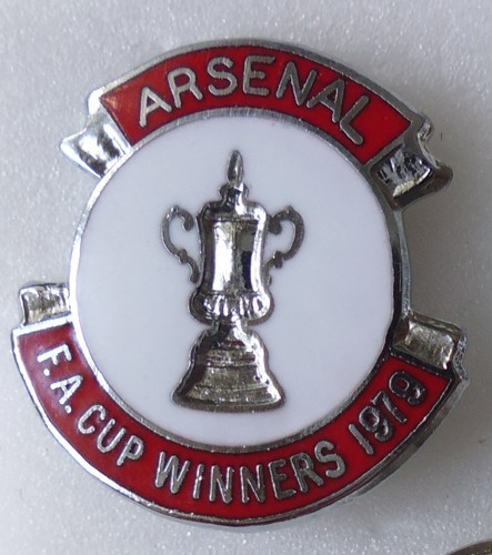 Arsenal football enamel pin - arsenal,