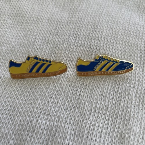 Arsenal trainer pin - arsenal, badge