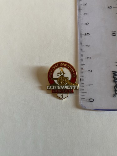 Arsenal pin badge great rare - pin,