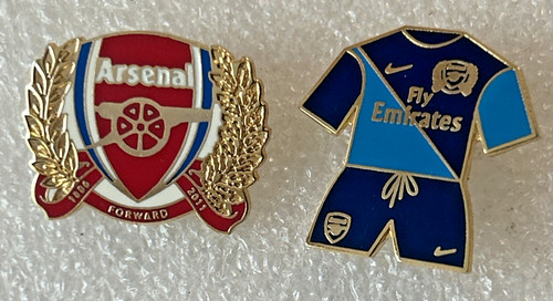 Arsenal enamel badges - arsenal,