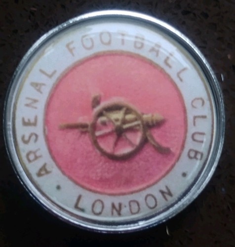 Retro arsenal non - non, enamel