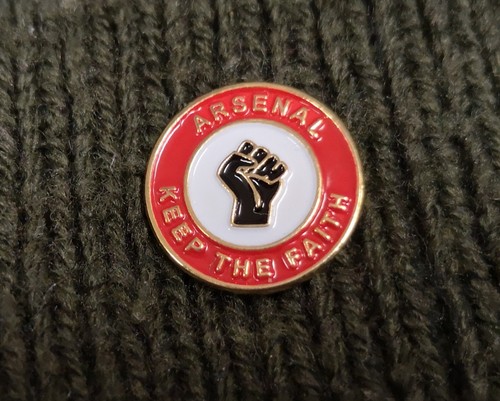 Arsenal pin badge keep the - pin, "keep