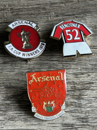 Arsenal badges 3 - x,