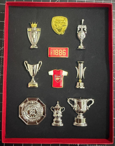 Arsenal trophy pin badge set - arsenal,